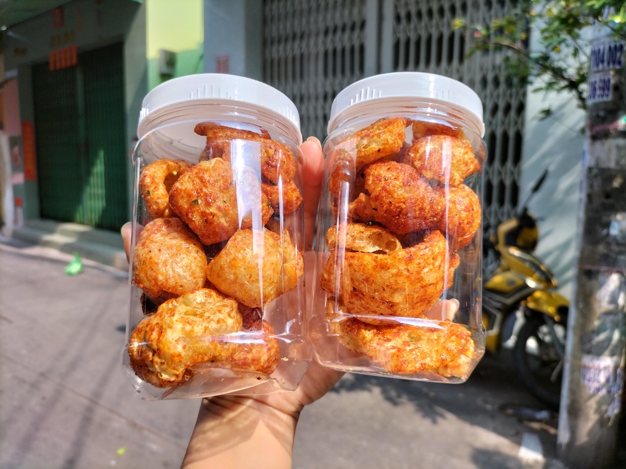 (SIÊU NGON) COMBO 2 HỦ DA HEO CHIÊN GIÒN MẮM ỚT HÀNH (65gram/hủ) [ Baby cute ]