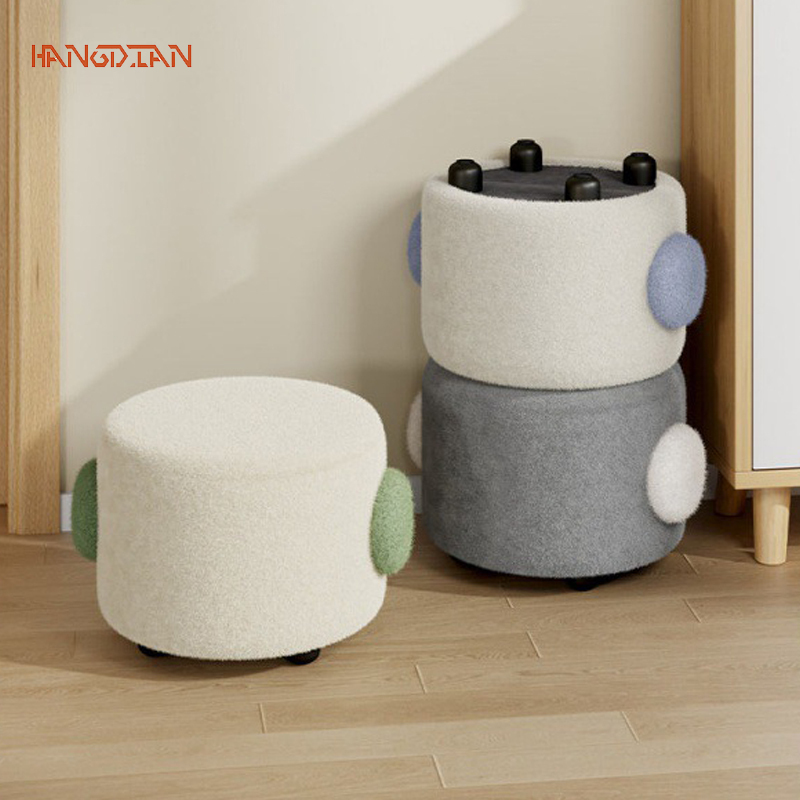 Small round stool Sitting room tea table stool Shoe changing stool Children's stool Bench, stool, floor chair A small chair, a low stool