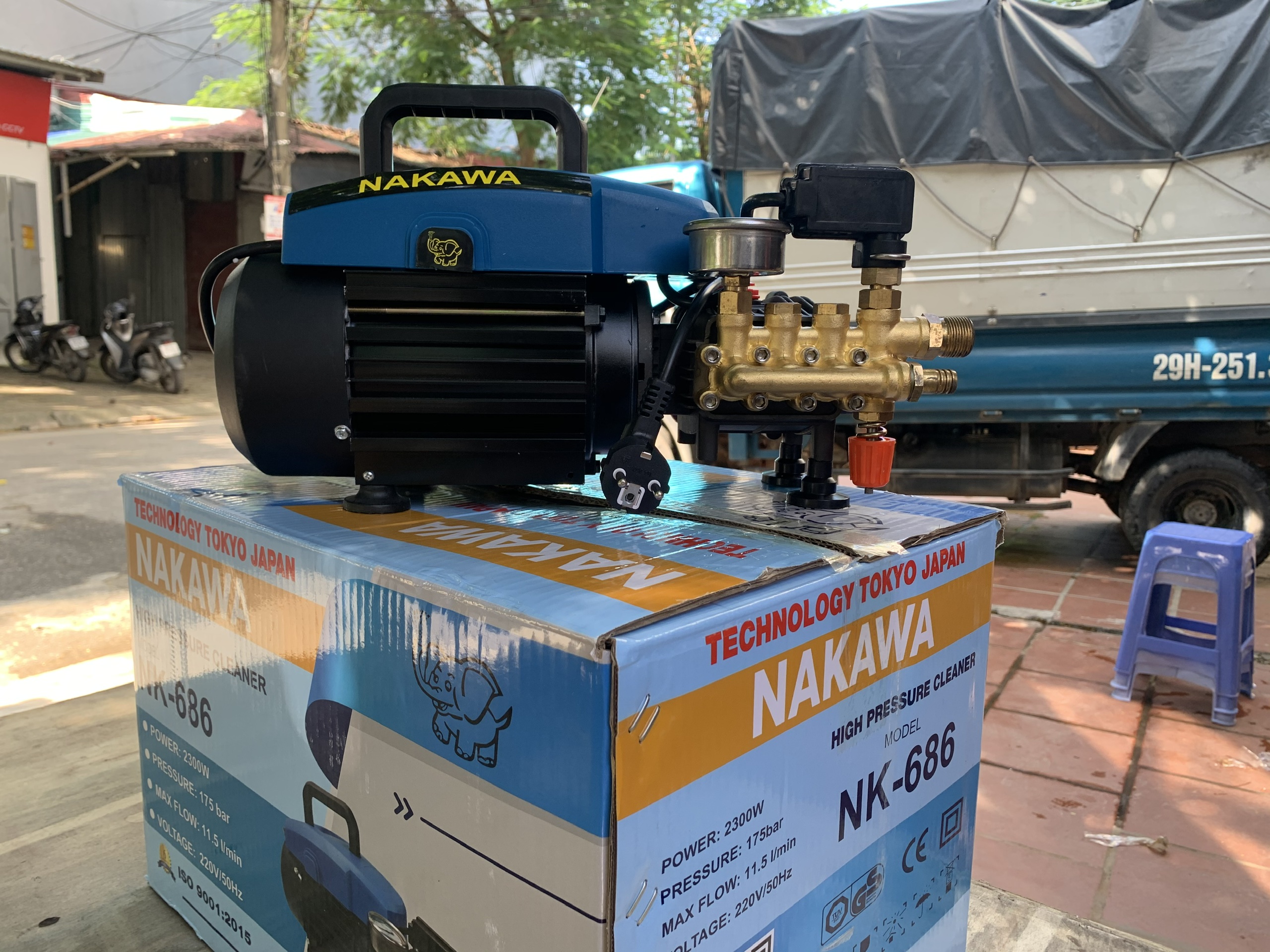 Máy Rửa Xe 2300W Nakawa NK-686