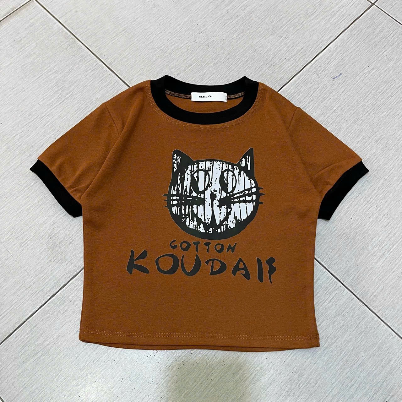 Áo thun nữ croptop form ôm in hình siêu xinh