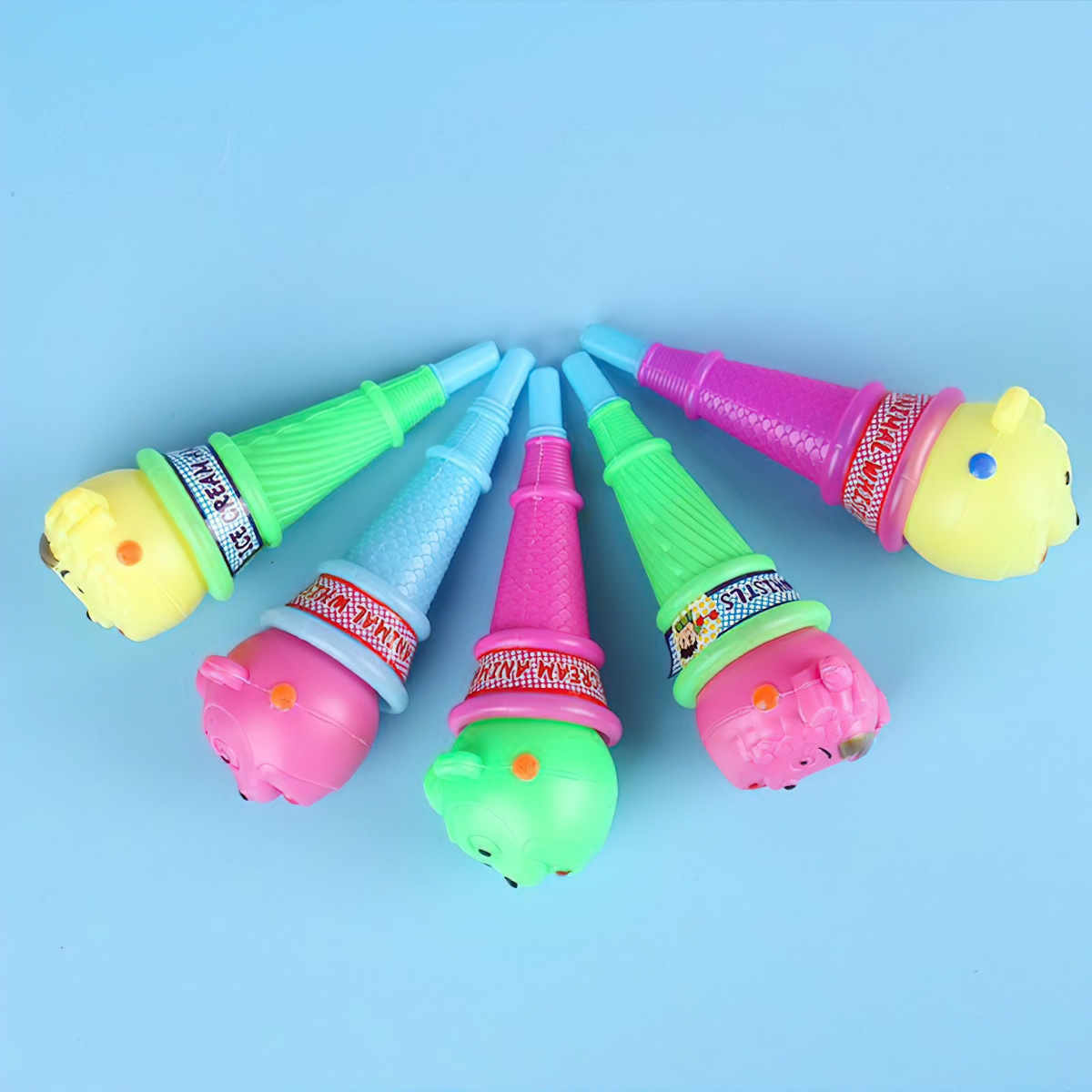 chiếc kèn thú hình cây kem đồ chơi CINDY