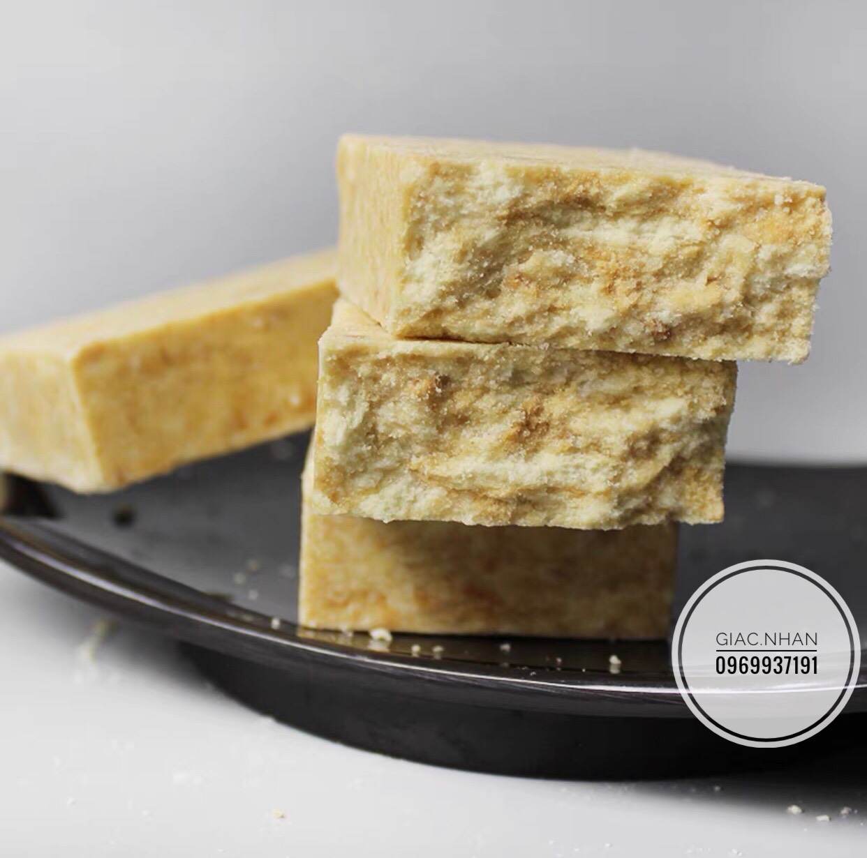 Lương Khô 3 Sao Hộp Sắt 1,2Kg ( 6 gói x 200g)