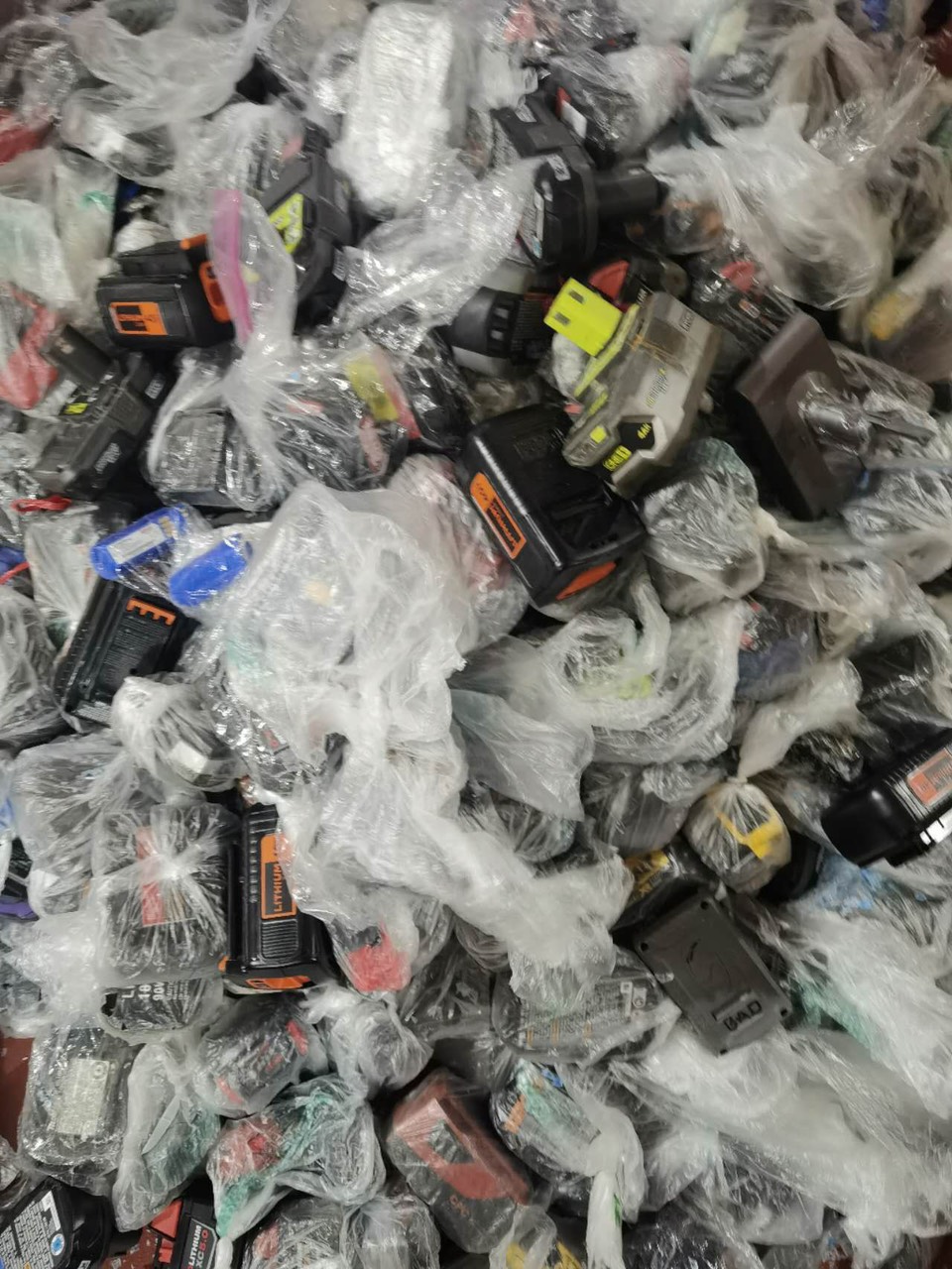 Vỏ pin máy bãi Nhật 3