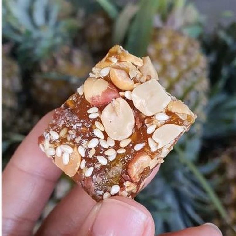 Kẹo Khóm Đậu Phộng Viên - Cực Ngon - 500G