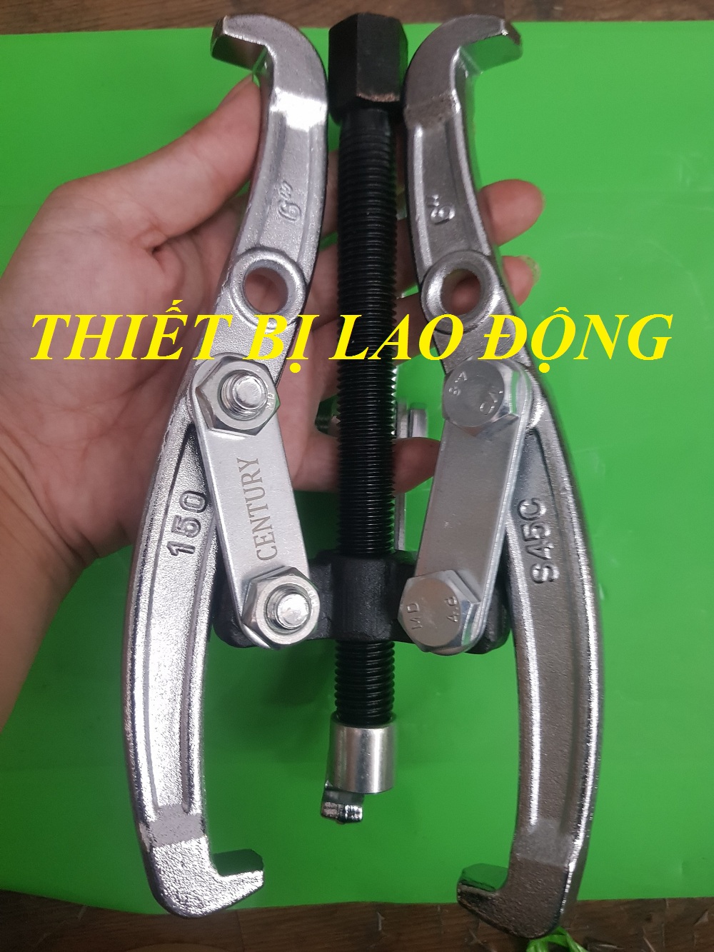 Cảo 3 chấu 6" (150mm) 2 lỗ CENTURY - 15046-6