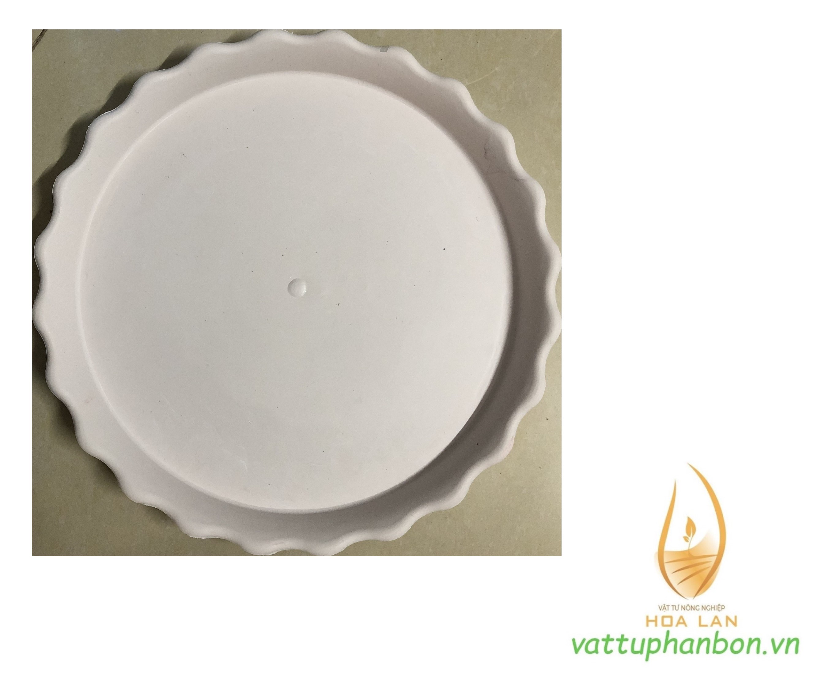 Đĩa lót chậu tròn khía phi 35cm - #053c#
