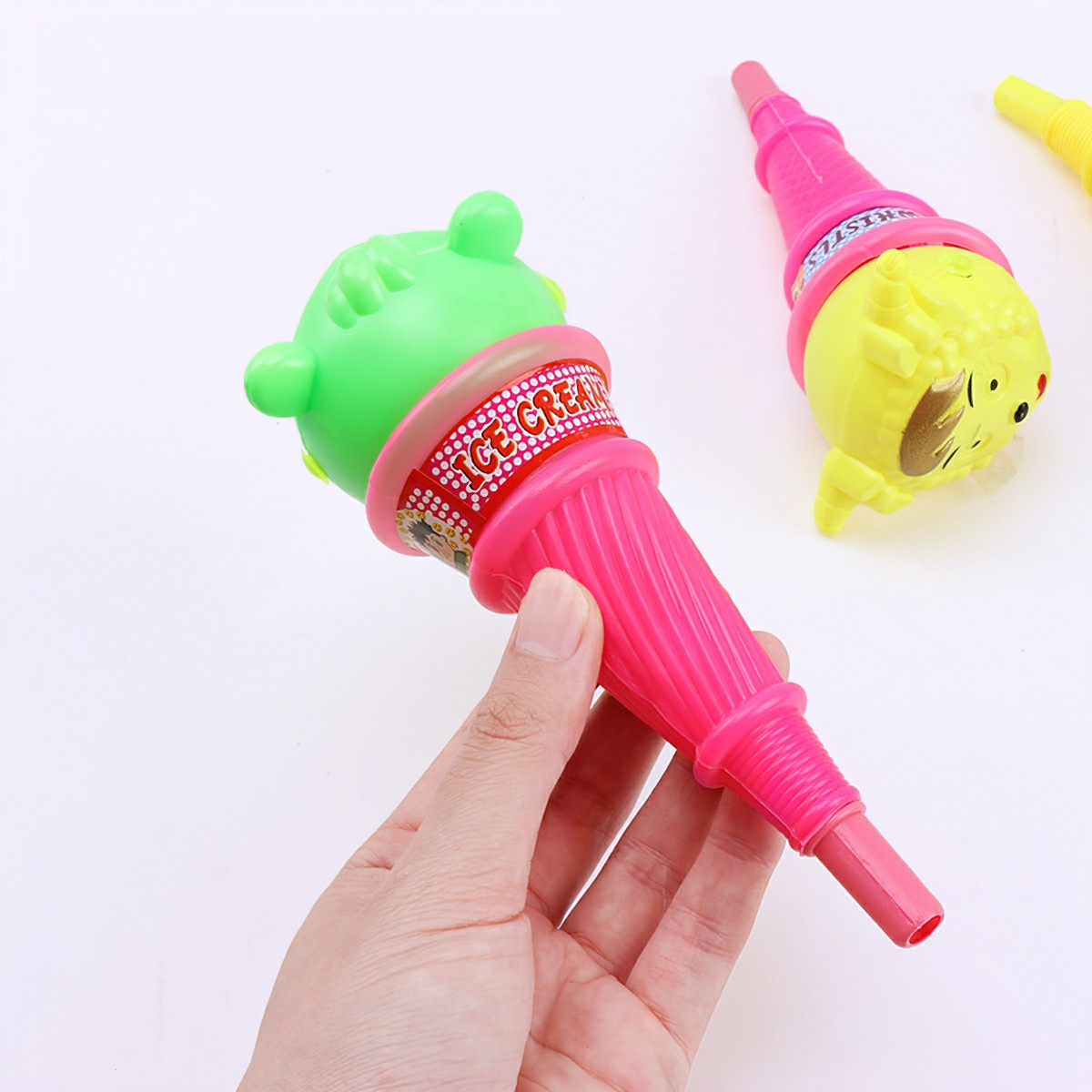 chiếc kèn thú hình cây kem đồ chơi CINDY