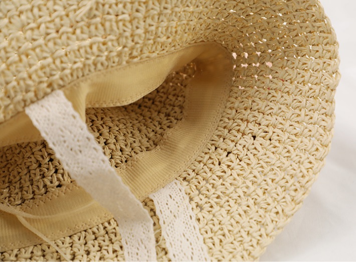 [Type 1] Soft Hotrend Straw Hat for Children at the Beach