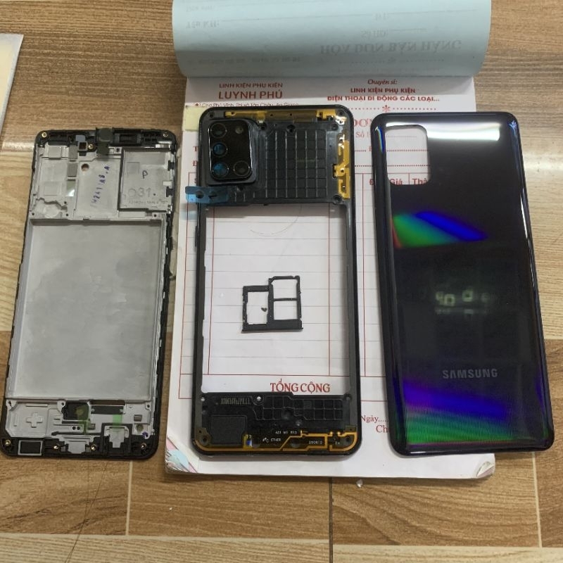 Vỏ samsung A31 có kính camera khung sườn
