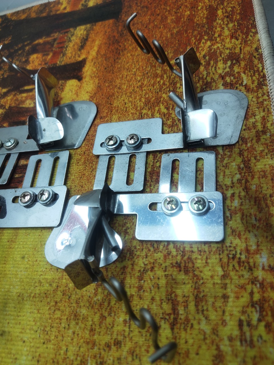 cữ chạy lé pizama máy may công nghiệp