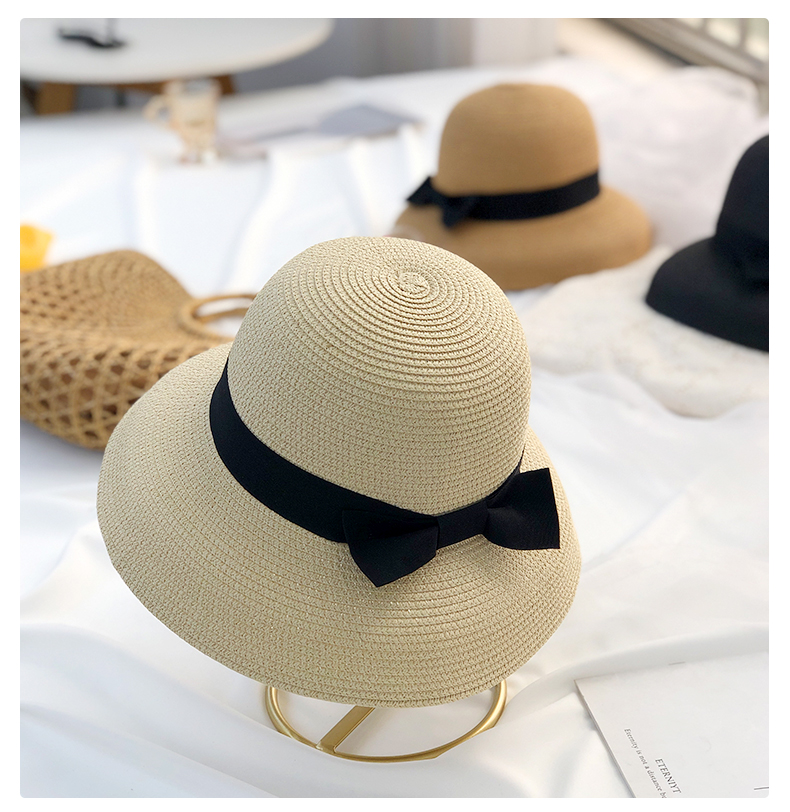 Mũ cói vành cụp nơ đen Trendy