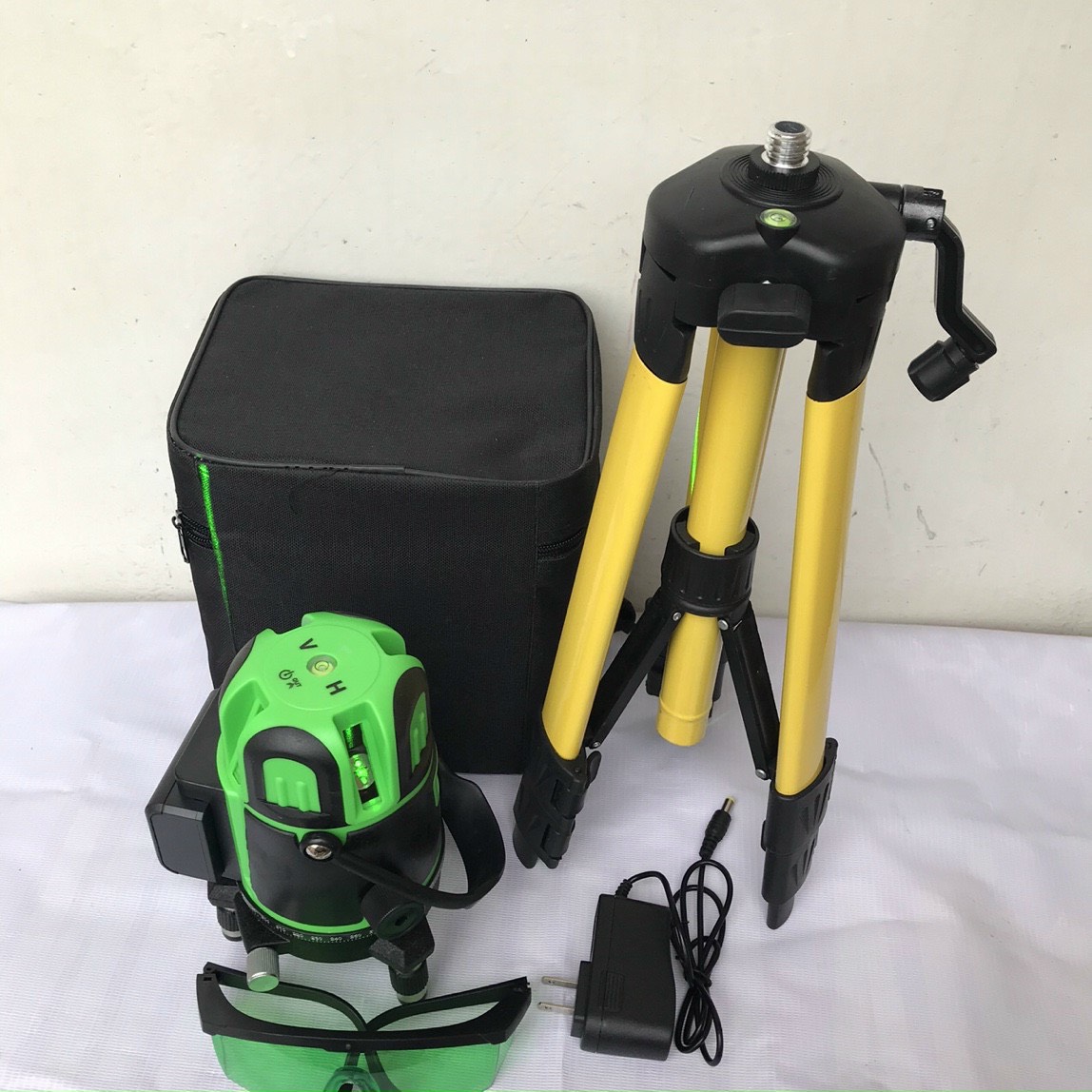 máy bắn cốt laze 5 tia xanh