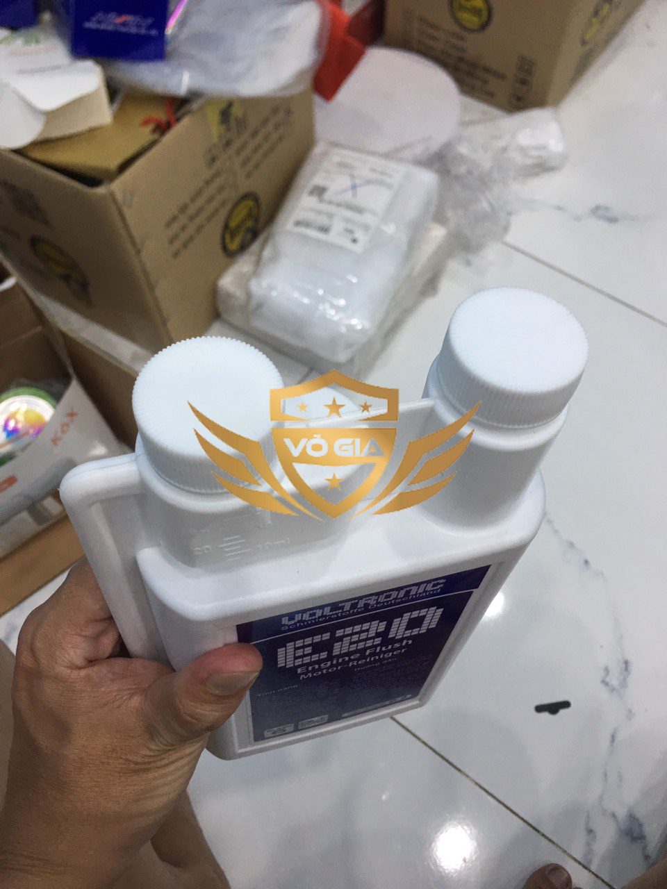 Dung dịch súc rửa động cơ VOLTRONIC E20 ENGINE FLUSH 1L - chiếc lẻ
