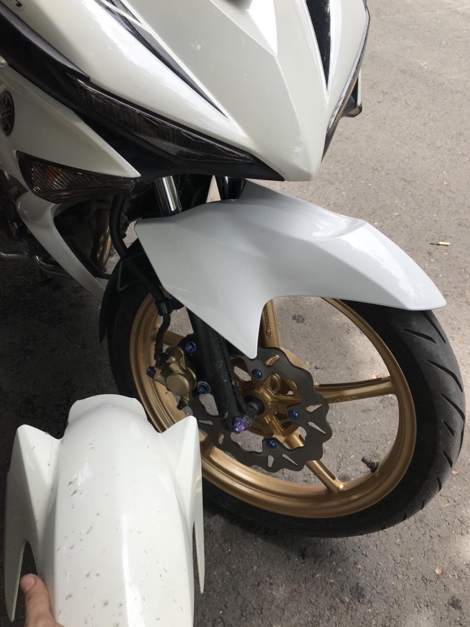 Dè Trước Zin EX2011 Gắn Cho EX150