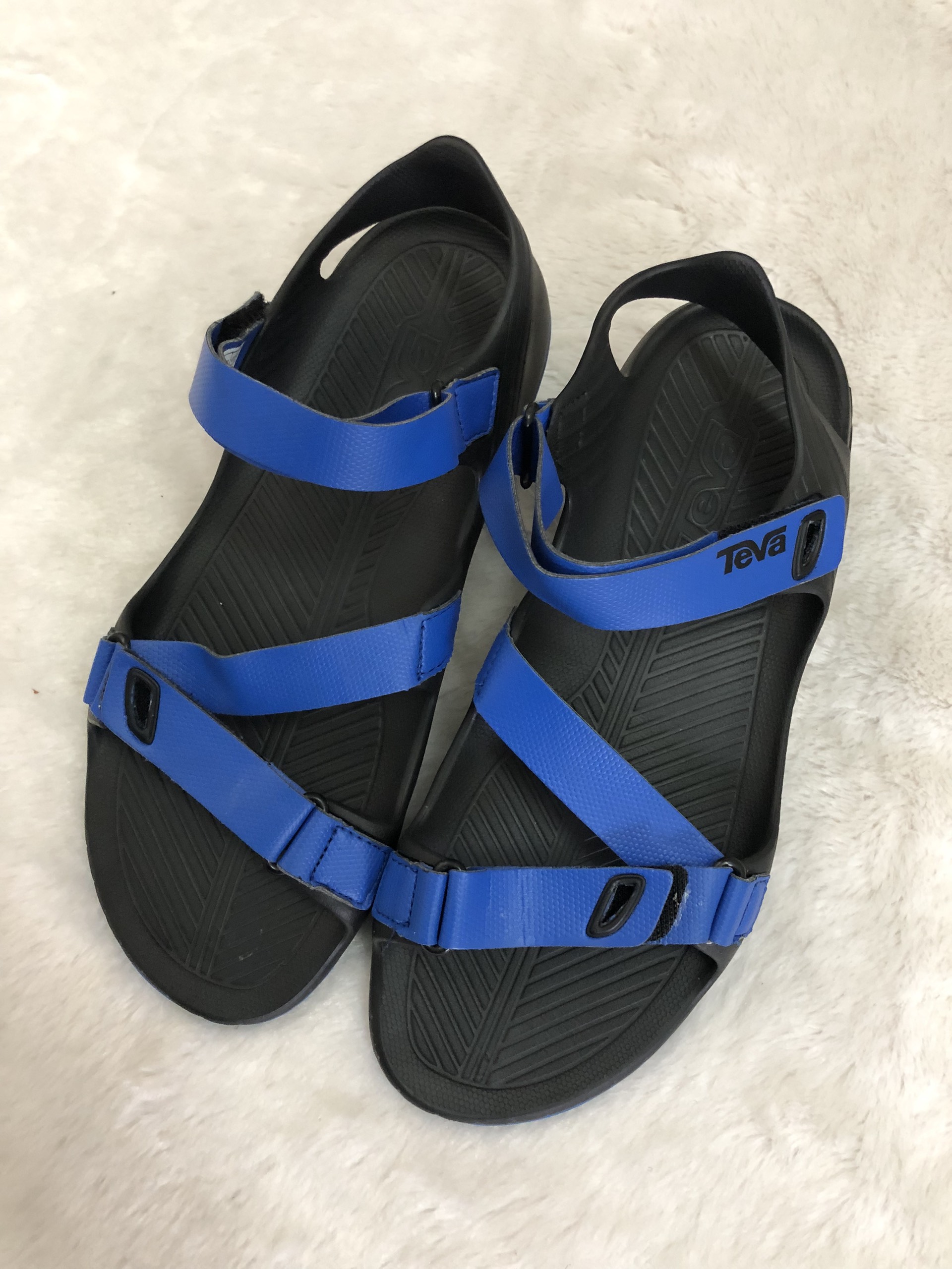 Sandal thể thao nam trẻ trung