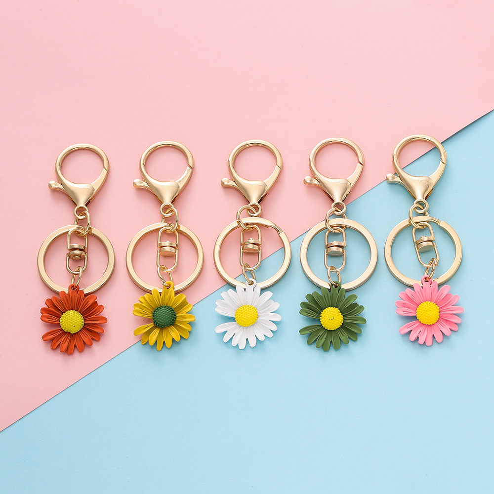 St.kunkka 1pcs Alloy Notched Flower Keychain Colorful Daisy Charm Pendant For Diy Car Keychain Accessories Gifts