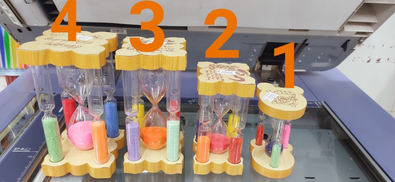 Đồng hồ cát hình lục giác trang trí