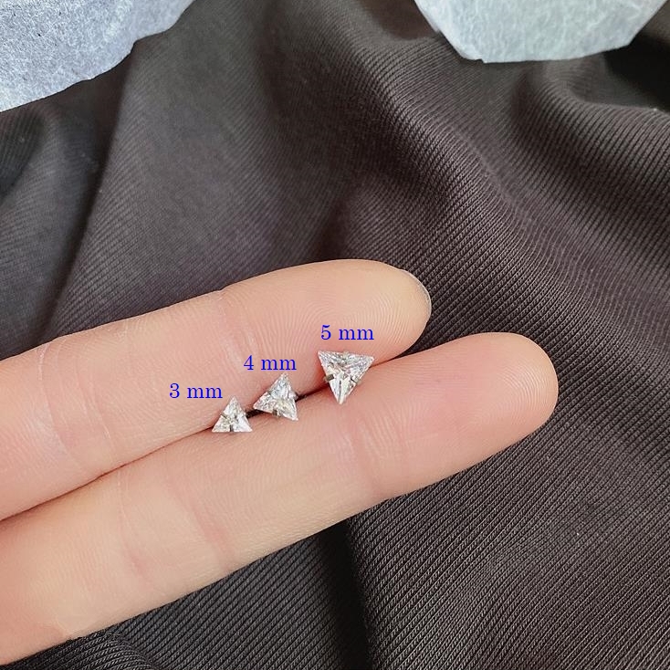Bông tai titan nữ đính đá hình tam giác 3 mm 4 mm 5 mm 6mm