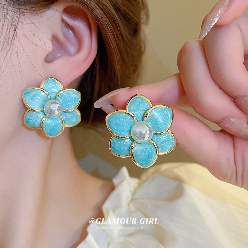 Bông tai nữ cá tính ngầu rẻ