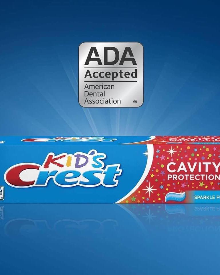 KEM ĐÁNH RĂNG CREST KIDS CAVITY PROTECTION CHO BÉ