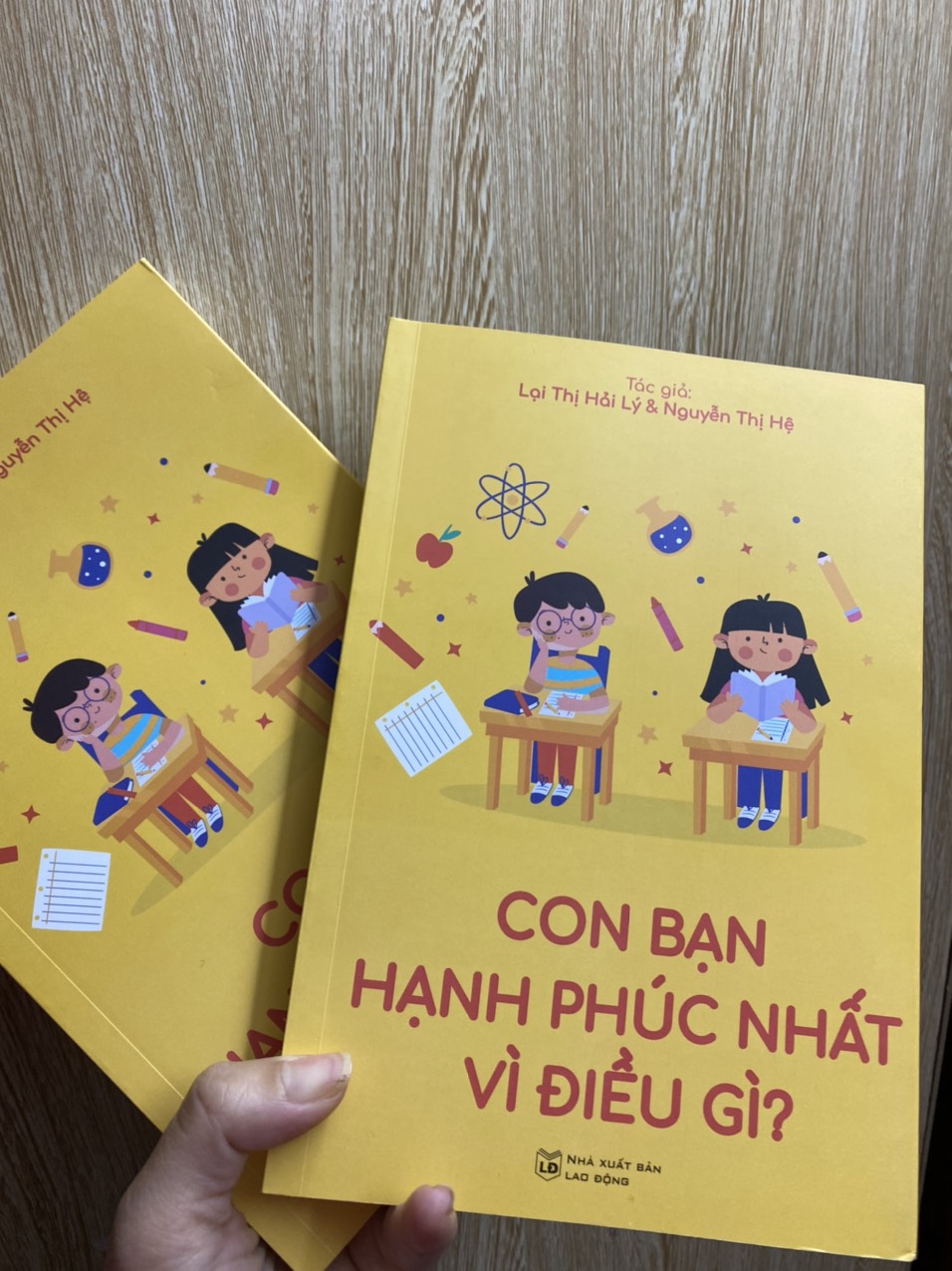 SÁCH CON BẠN HẠNH PHÚC NHẤT VÌ ĐIỀU GÌ?