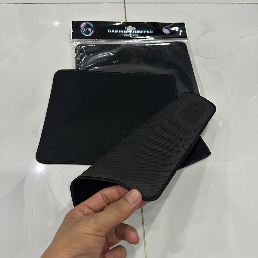 Miếng Lót Chuột L16, S16, M2 Đen May Viền