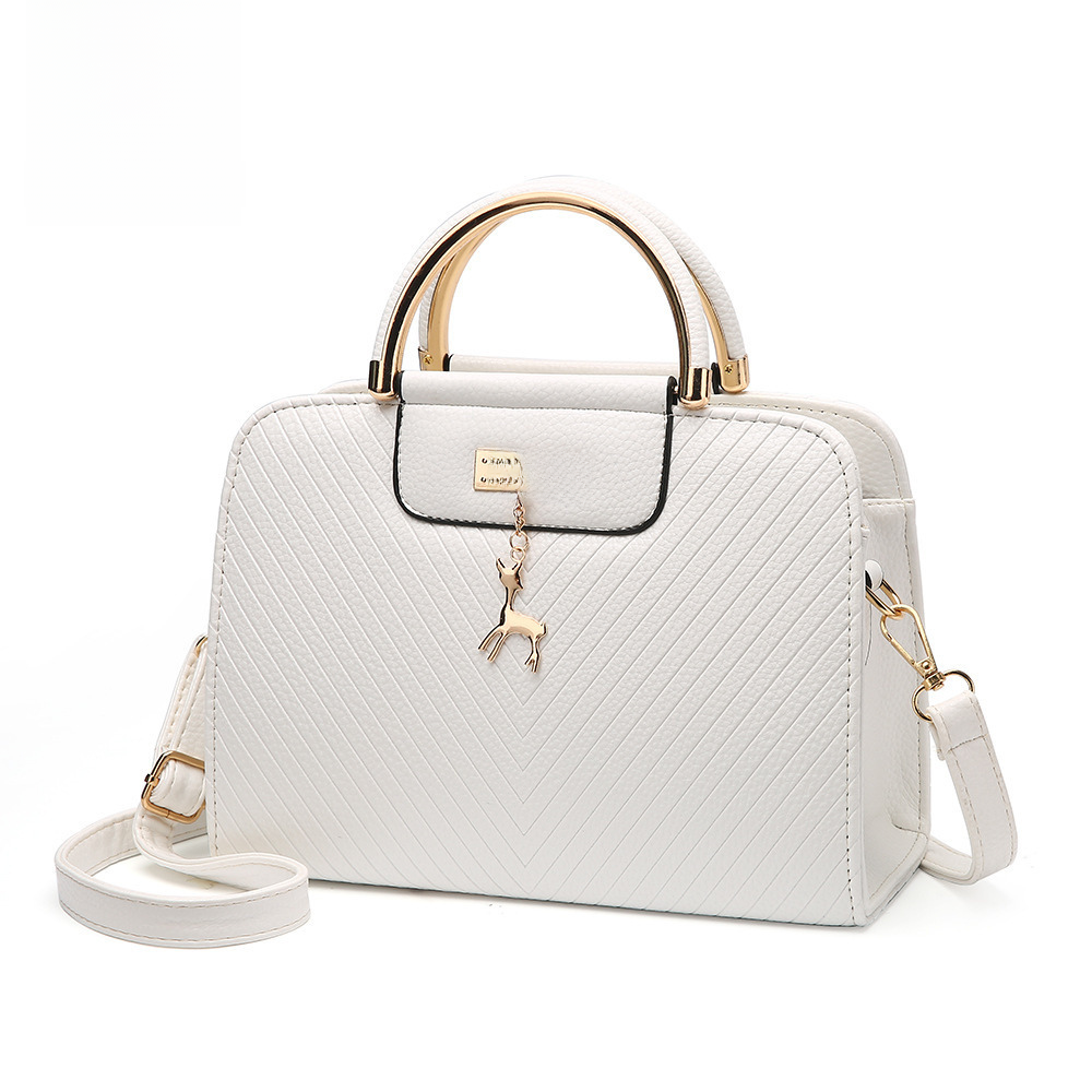 Versatile%20-Pu%20Leather%20Women%20Shoulder%20Bag%20Fashion%20Handbag%20New%20Leather%20Bag%20Large%20Capacity%20Female%20Purse%20Deer%20Pendant%20Handbags%20-%20Bag-%20Avant-garde%20-%20Image%202