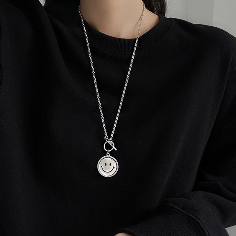 %E3%80%90Cheap%E3%80%91Rotatable%20Smiley%20Face%20Necklace%20Men's%20Street%20Dance%20Necklace%20Gift%20Necklace%20Men's%20Necklace%20Justin%20Bieber%20Neck%20Pendant%20Same%20-%20Image%205