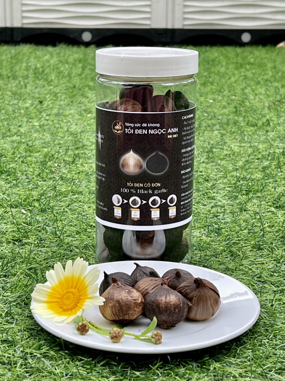 Hộp tỏi đen Sơn La 500gr (Tỏi cô đơn)