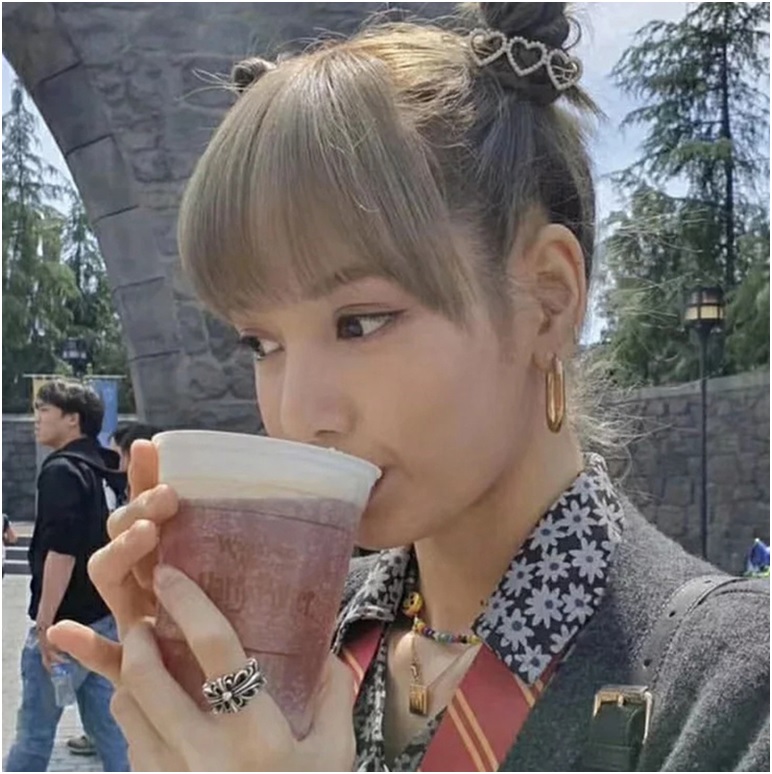 Kẹp tóc ba trái tim Lisa Blackpink