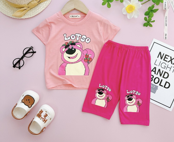 [Bé 7-32kg] Bộ ngắn tay quần lửng gấu dâu, bé gấu hot trends thun lạnh cho bé gái hàng cao cấp loại 1