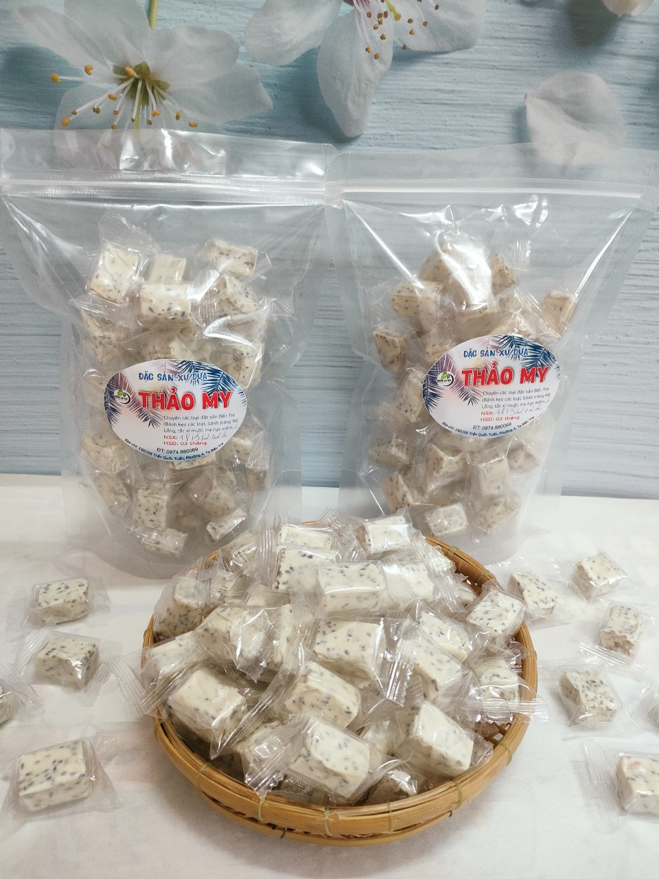 (Freeship) 1kg Kẹo dừa sáp mè đen Bến Tre