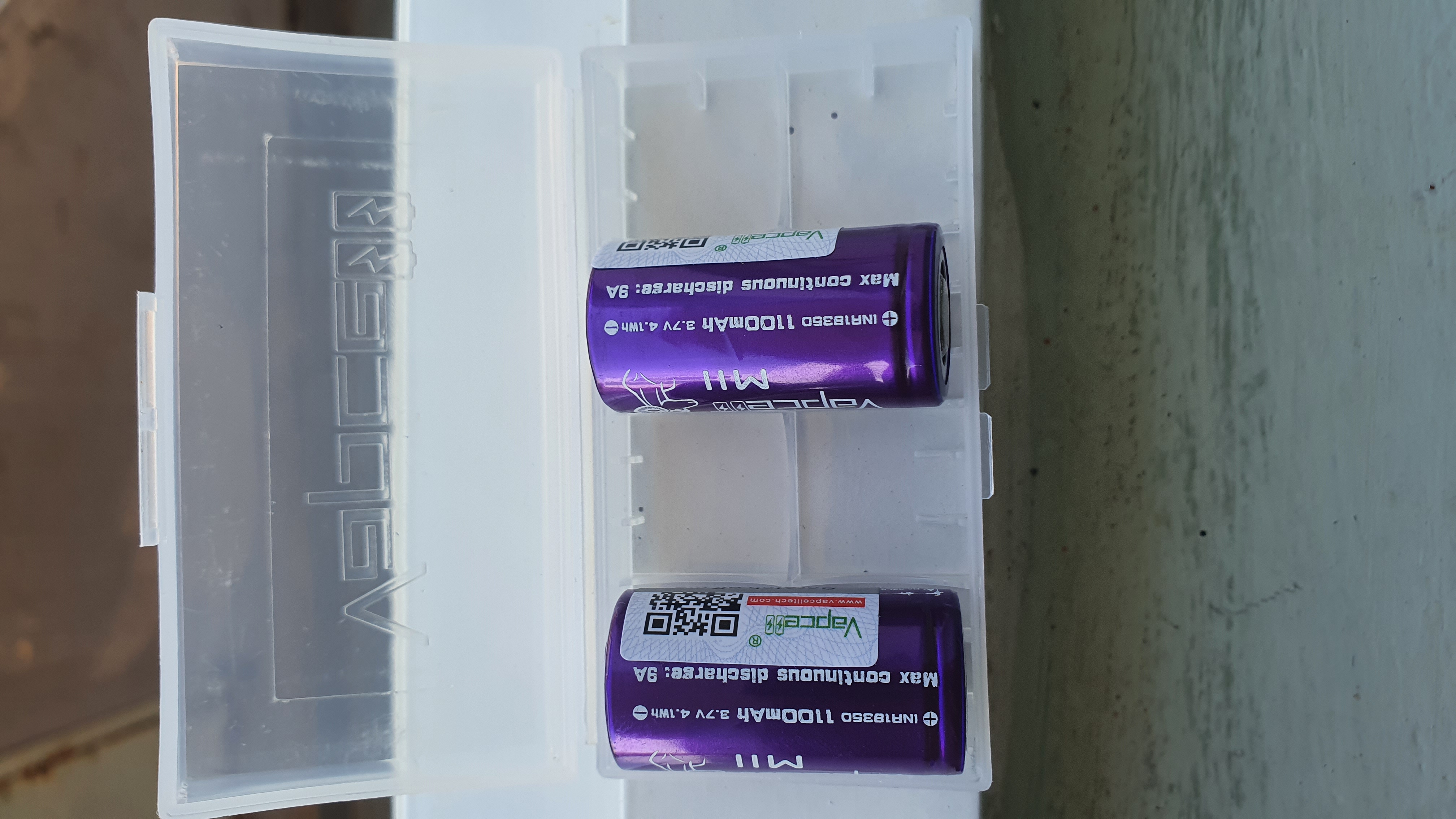 2 Pin Vapcell 18350 1100mAh-10A