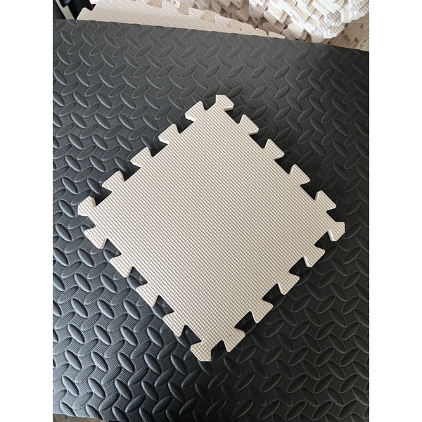 Combo 20 thảm màu kem 30*30 60k