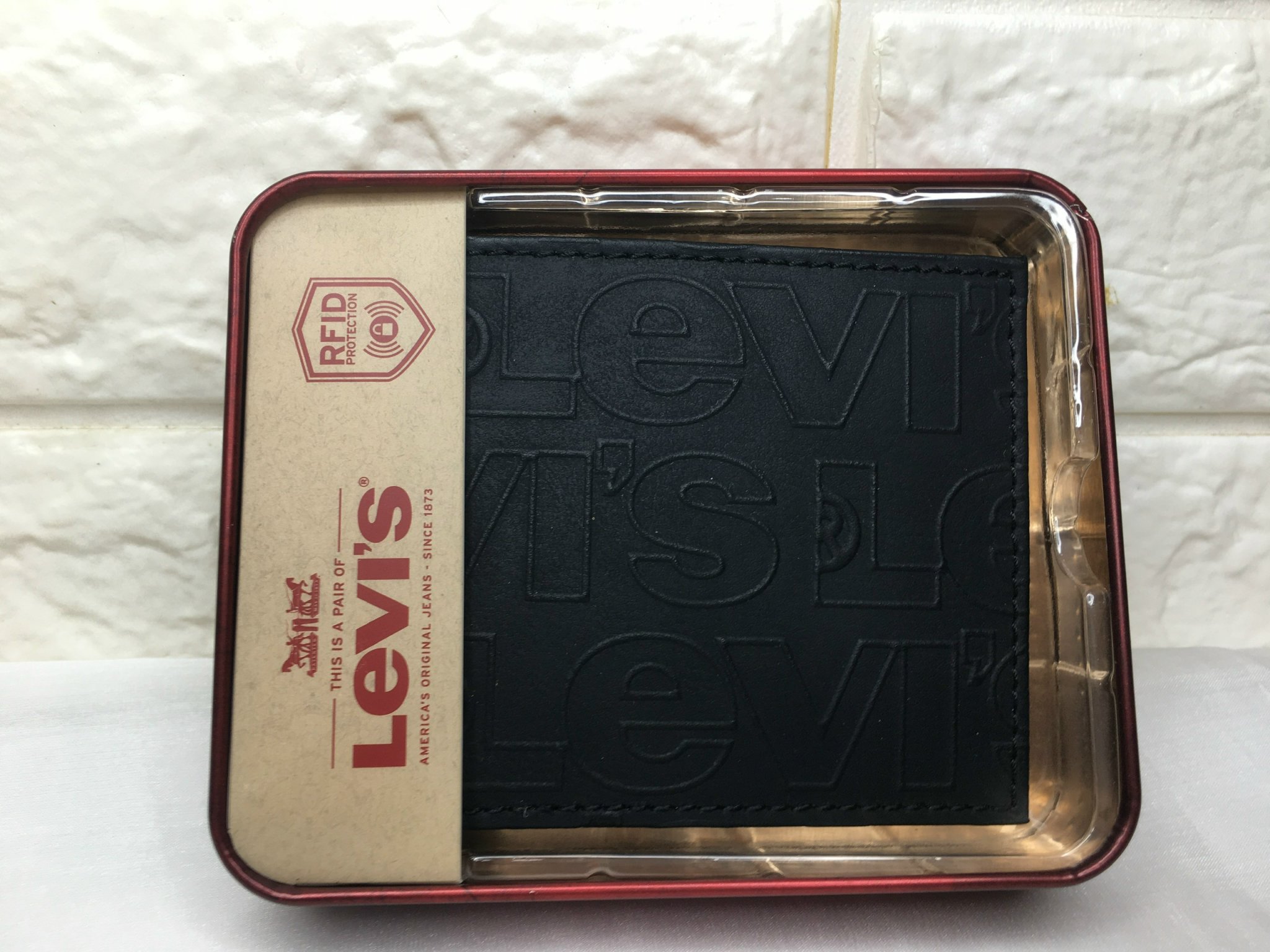 Bóp ví Nam Levi's - Hàng USA
