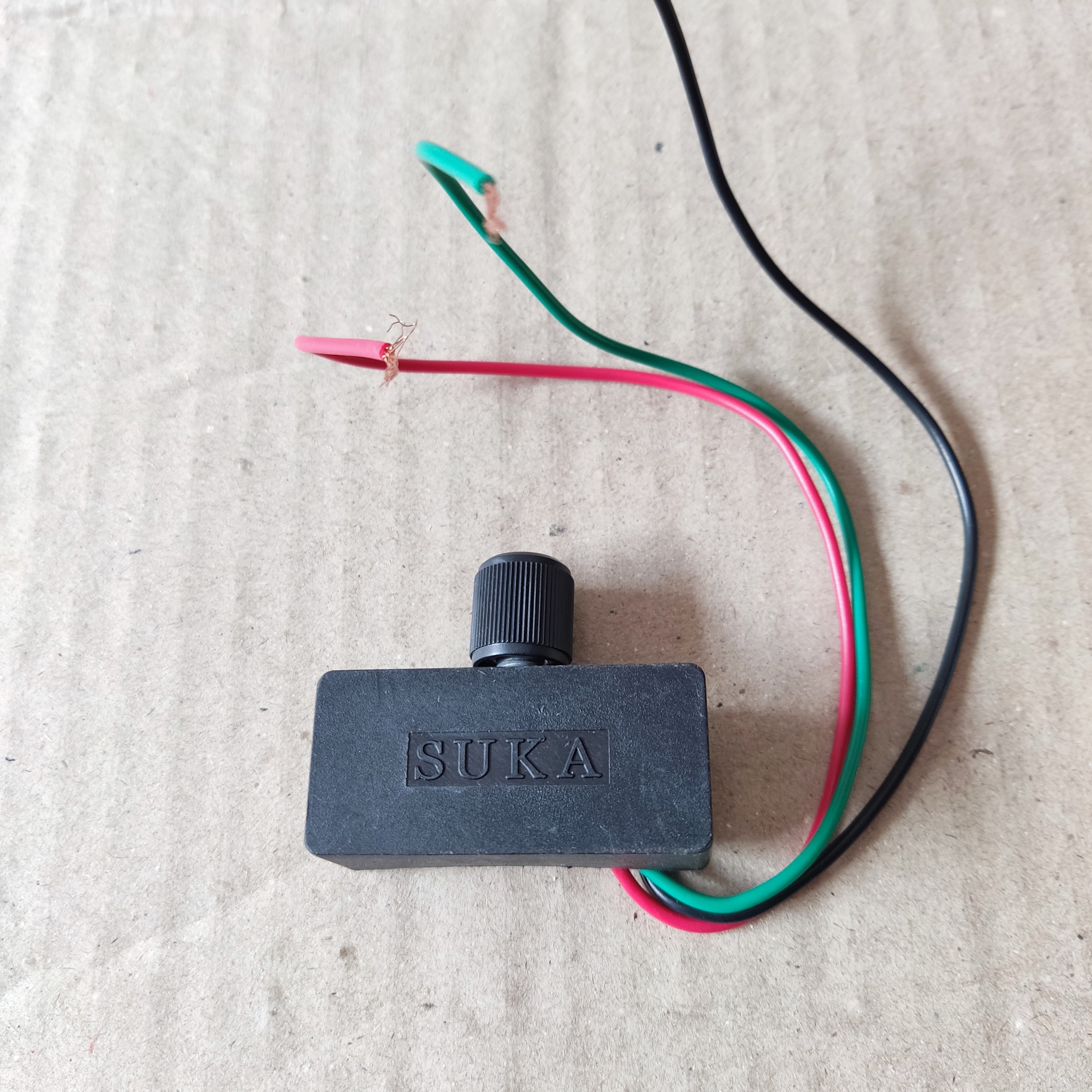 Chiết áp 12v điều chỉnh dòng máy bơm