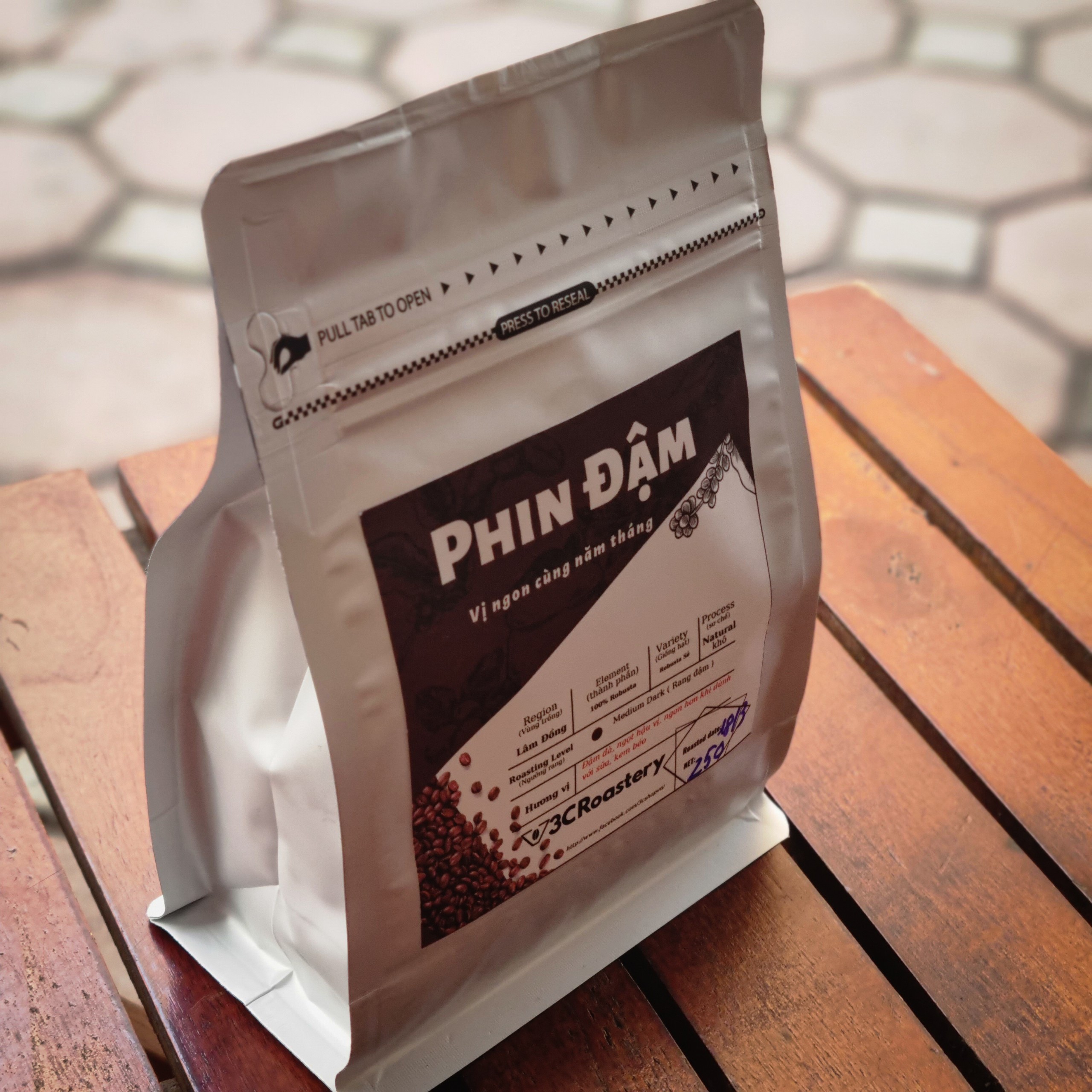 Phin Đậm - Cà phê Robusta pha Phin rang xay nguyên chất đậm đà