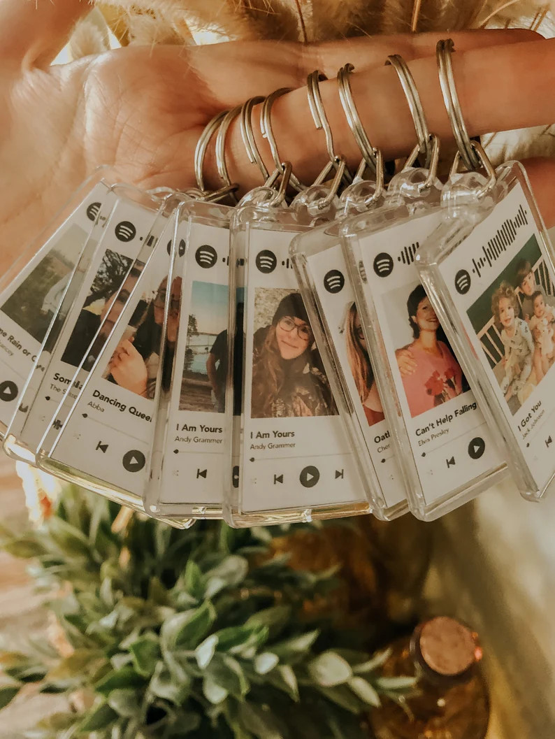 Móc khóa handmade bài hát Spotify theo yêu cầu