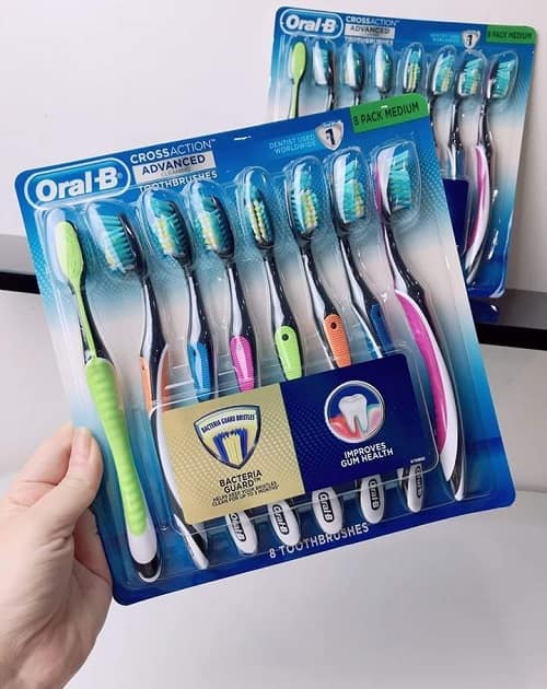 Set 8 bàn chải đánh răng Oral-B Cross Action Advanced Mỹ