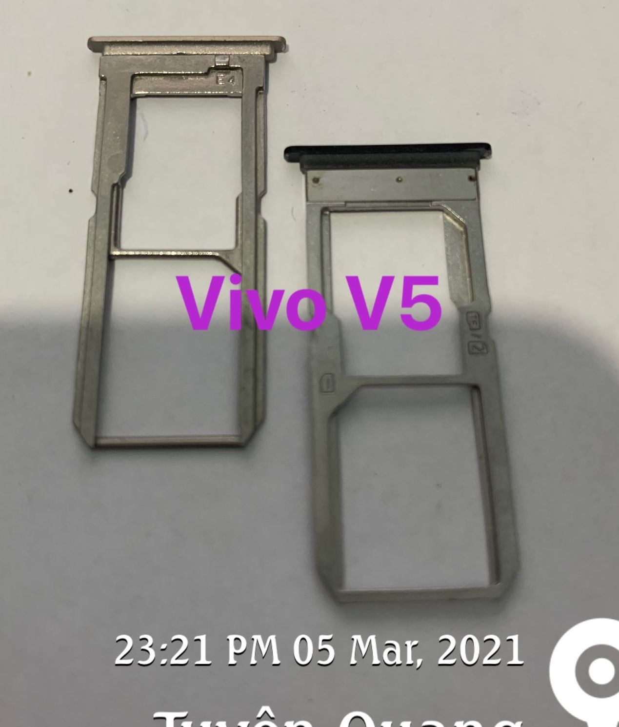 khay sim vivo V5 / V5s / Y67 dung chung
