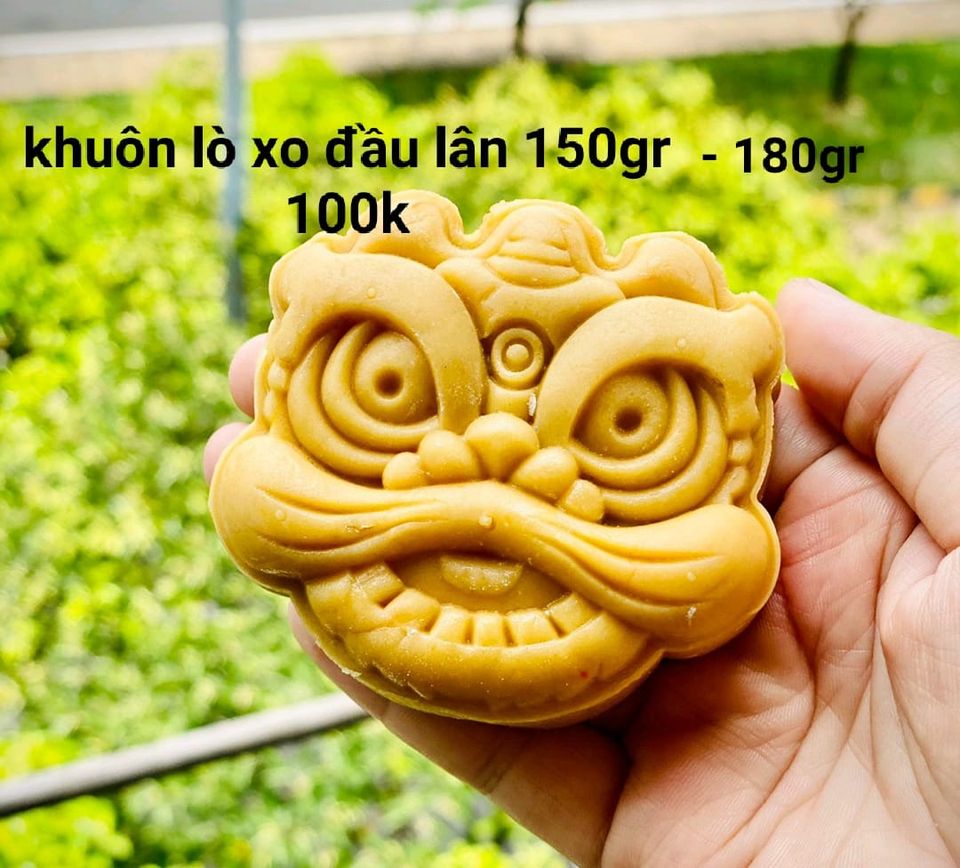Khuôn trung thu lò xo lân 150gr