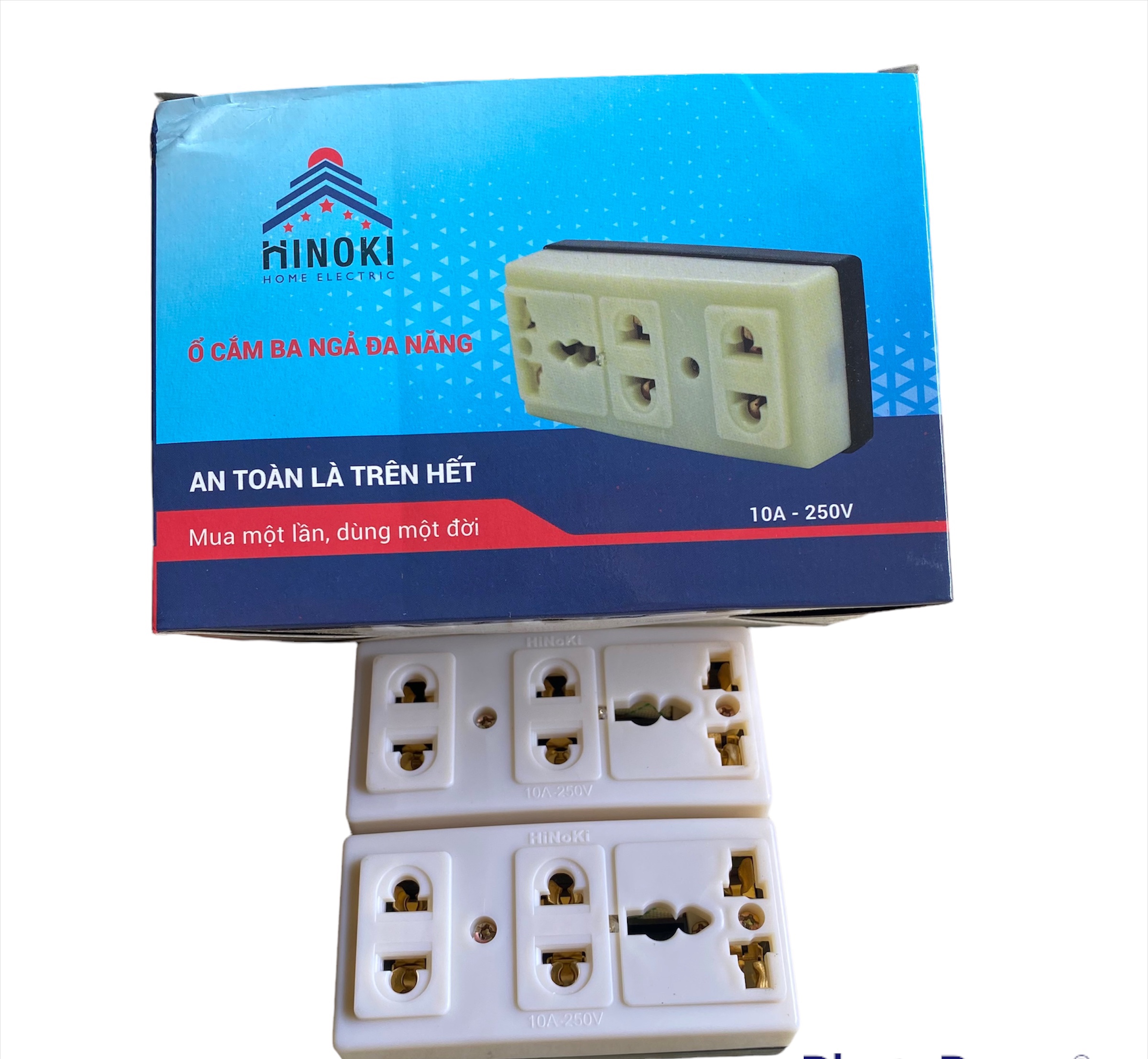 Ổ cắm điện 3 ngả HINOKI 10A-250V