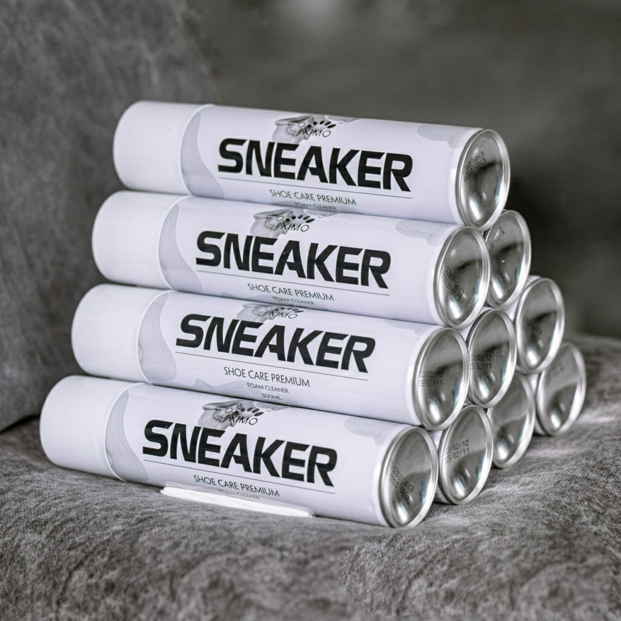 Chai xịt tạo bọt vệ sinh giày Ximo Sneaker 300ml HKD16