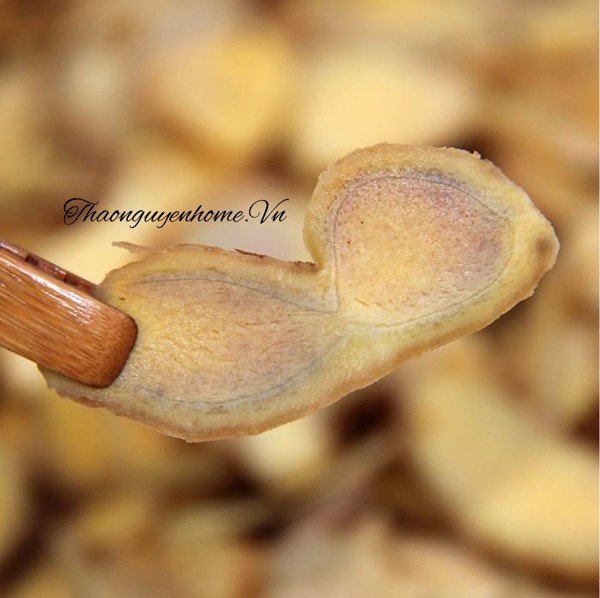 Gừng khô sấy lát (gừng sẻ đồi)