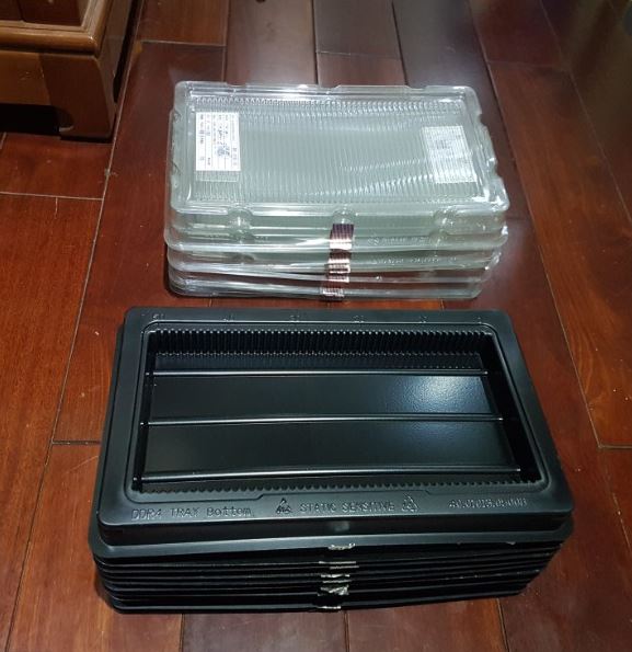 Khay đựng ram PC có nắp
