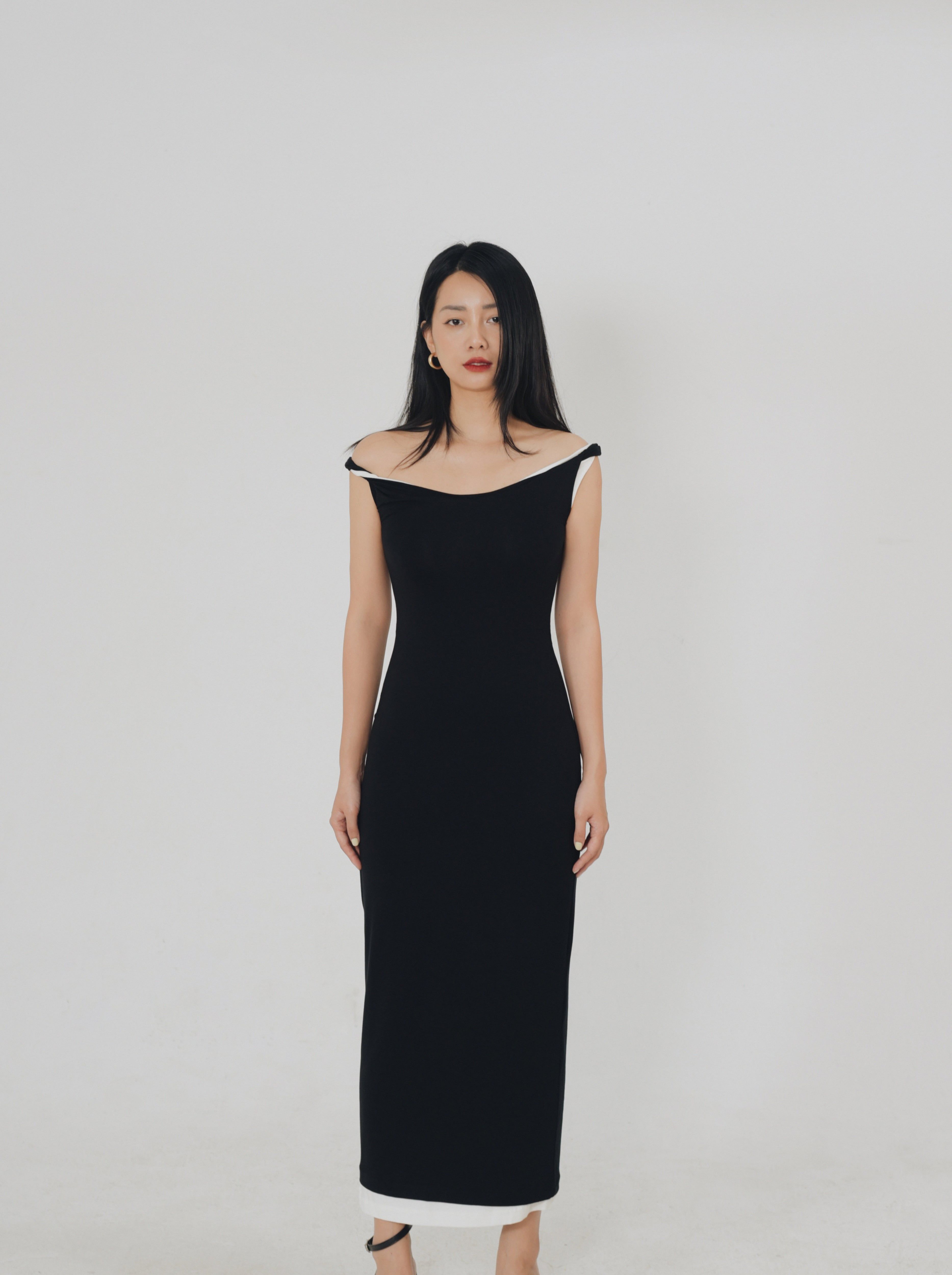 Set 2 Váy Dáng Ôm Cổ Thuyền Đen Trắng By Ther Design