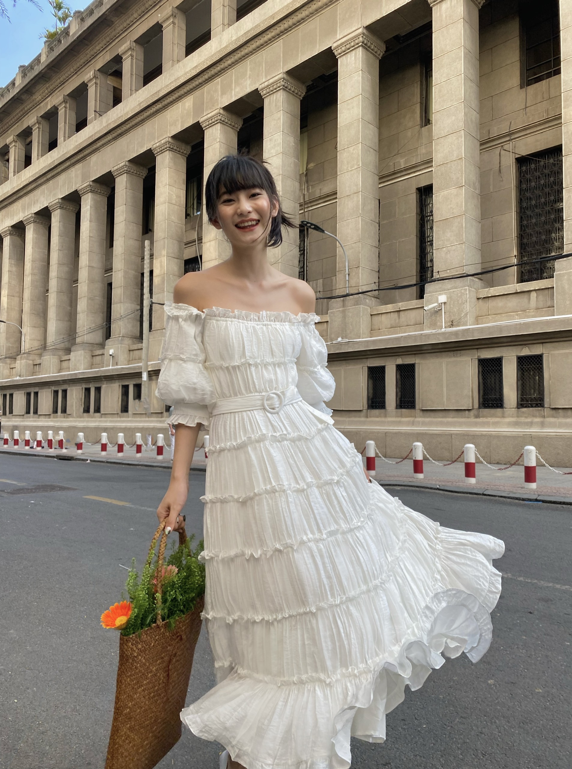 [Nhập LazXuHuong05 - giảm 70k cho đơn 499k] Daydreamer ĐẦM DÀI DREAMY PAPILLON DRESS