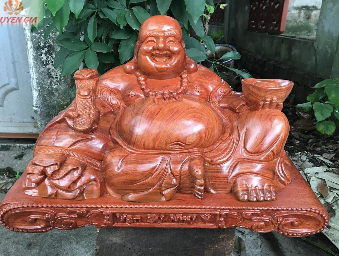 Tượng phật di lặc ngồi gỗ hương đế cuốn 40cm - vạn sự như ý