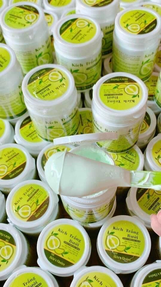 KEM CỐT SỮA TINH CHẤT BƯỞI KÍCH TRẮNG DA CẤP ẨM