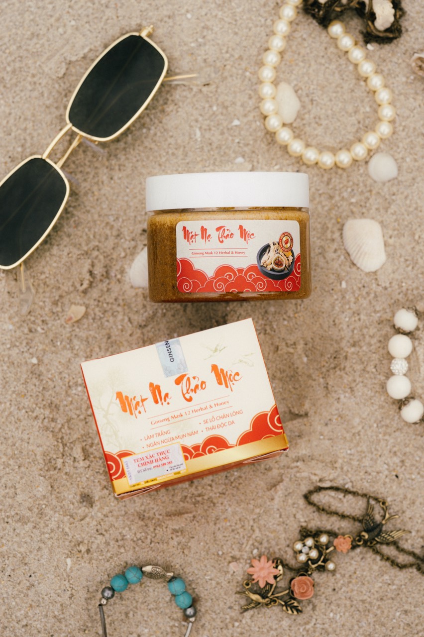 COMBO GỒM LỌ TINH CHẤT NGỌC SÂM 150ML & MẶT NẠ PHA SẴN DẠNG THẠCH